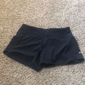 *BRAND NEW* Lulu Lemon Gym Shorts size 4